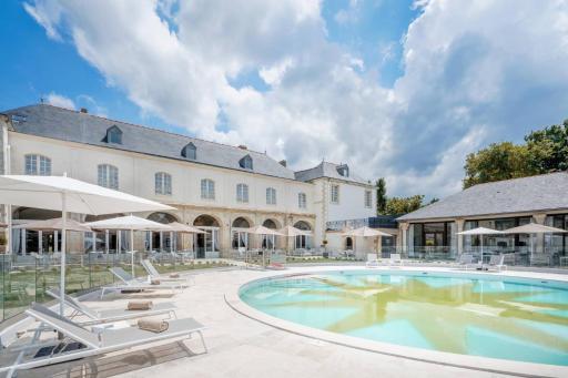 Abbaye De Villeneuve - Housity