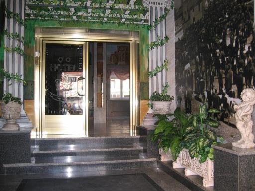 Hotel Fray Juán Gil - Housity