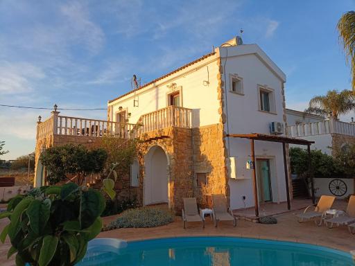 Traditional Villa Sofia - Housity