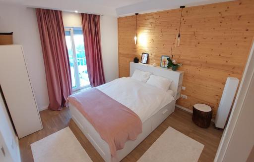 Retro Cosmopolis apartment - Housity
