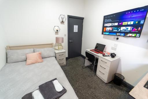 Spacious studio near city centre! - Housity