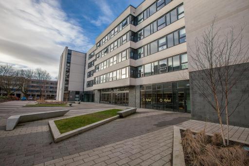 Willow Court - Housity