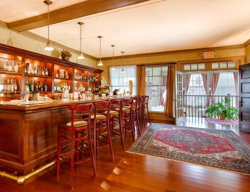 Gateways Inn - Housity
