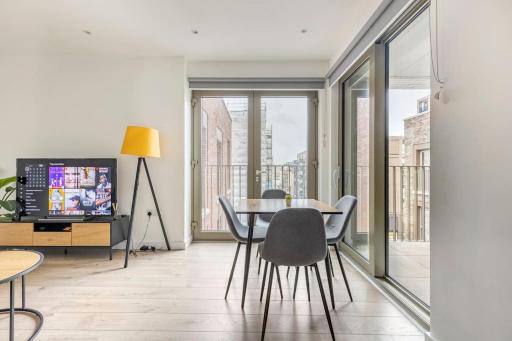 Luxury Double bedroom in Gallions Reach - Housity