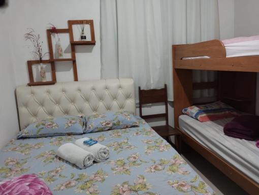 Hospedagem Roze - - Housity