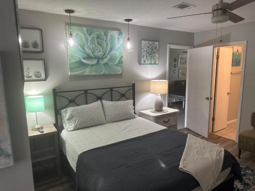 Destin-y 30A Beach Retreat Self Checkin - Huge Private Backyard Deck with Outdoor Shower - Housity