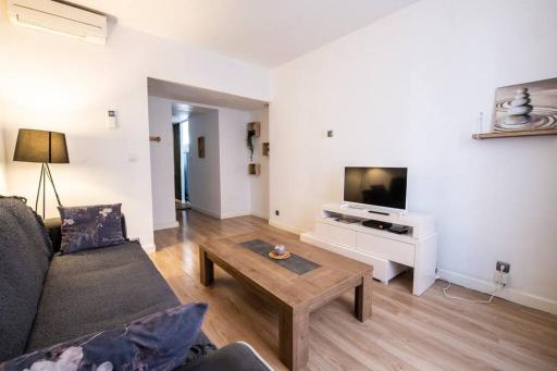 appart cosy,calme à 2 pas du centre de montbrison - Housity