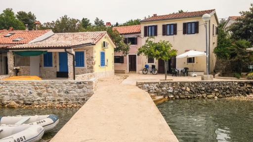Holiday house Punta Blue & Orange 5m from the sea, island Cres - Housity