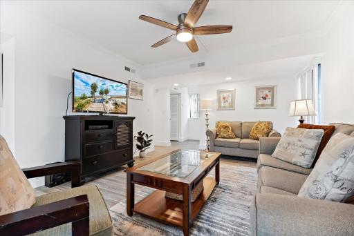 5403 Treetops, 2 Bedroom Villa, Pool Access, WiFi, Sleeps 4 - Housity