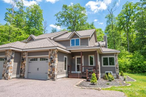Valhalla on Mystic Creek - Housity