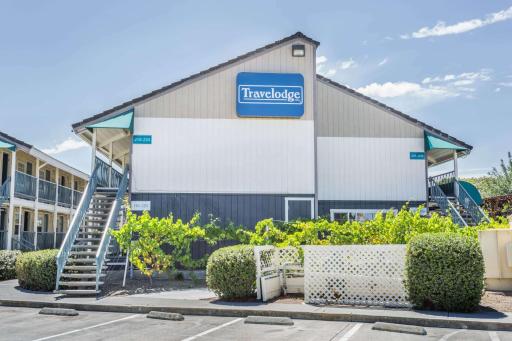 Travelodge by Wyndham Fairfield/Napa Valley - Housity