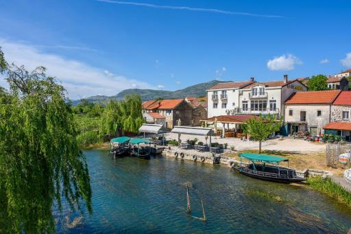 Djudja i Mate - Rooms and local restaurant - Housity