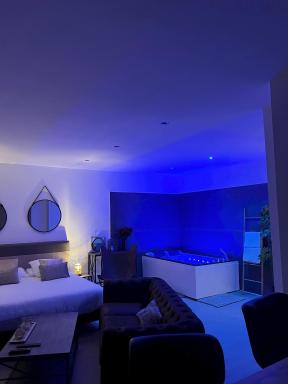 Le 37 - Appartement privatif avec Jaccuzi - Housity