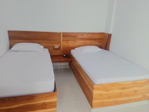 HOTEL VINCCI - Housity