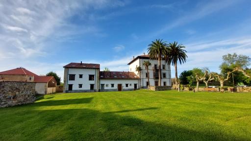 Apartamento en Preciosa Casa de Indiano en Noriega, Asturias - Housity