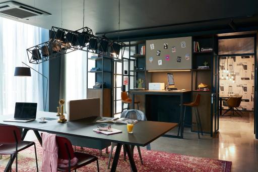 Moxy Chester - Housity