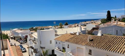 Seaview Apartment 100m from beach - Housity