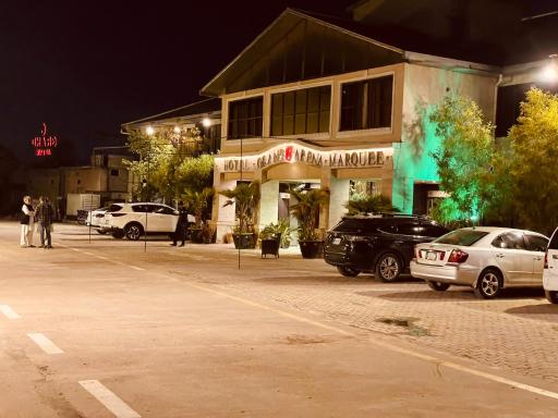 Hotel Grand Arena - Housity