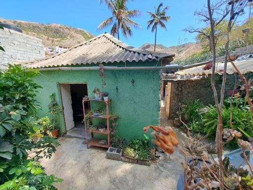 Sista's Green House/Casa Sista - Housity