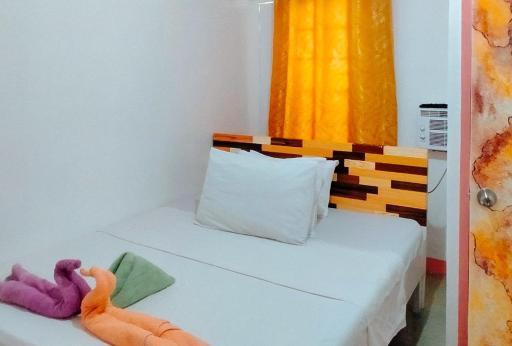 RedDoorz @ Jmalls Island Tourist Inn Dinagat Island - Housity