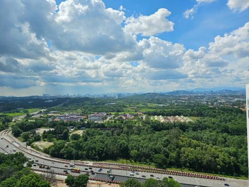 De Centrum By Jom La Homestay, Kajang Bangi - Housity