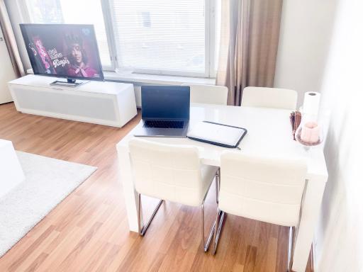 Ilona Apartments -"Home Away From Home" - Hizvo