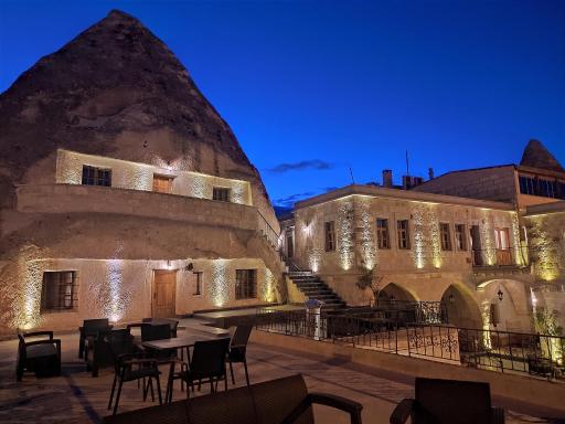 Cave Hotel Saksagan - Housity