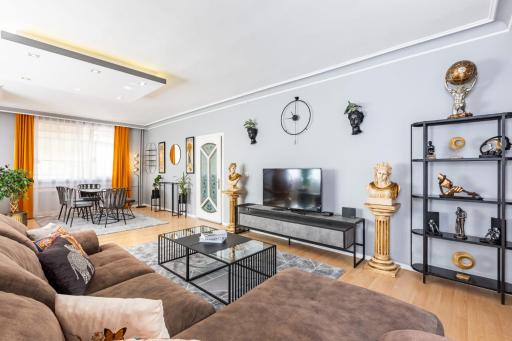 Spacious Apartment on Bagdat Street Kadikoy - Housity
