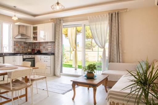 Charming House Close to Beach in Cesme - Housity