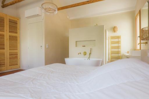 Charming Mediterranean House Wifi NetFlix PrimeVideo Disney - Housity