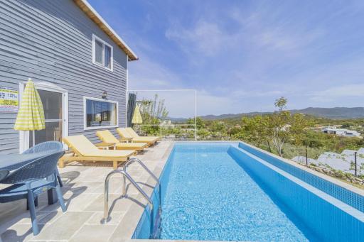Stunning Villa in the Heart of Kas - Housity