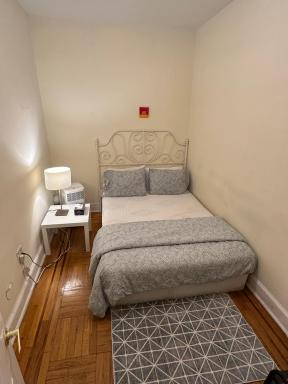 TIME SQUARE 42nd Street Private Room - Housity
