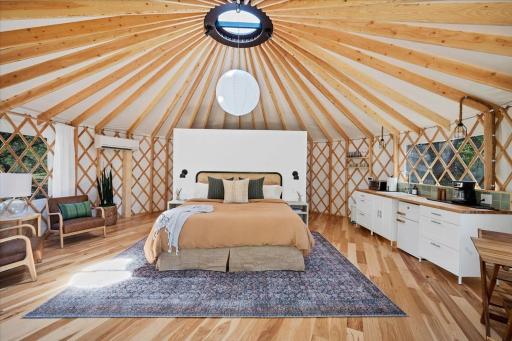 Luxury Yurt, Alpacas and llamas near Downtown Wimberley and Wineries - Housity