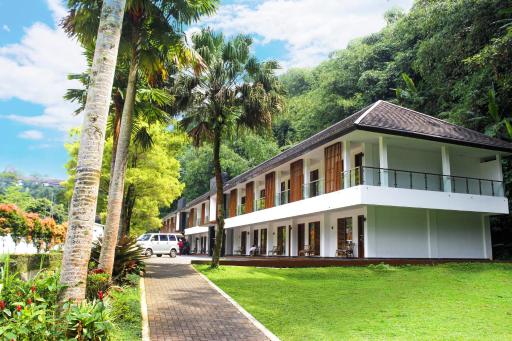 Lembah Permai Resort - Housity