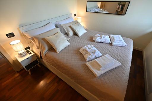 AURA loving home con 4 posti letto, cucina completa, terrazzo ed un grande parco verde - Housity