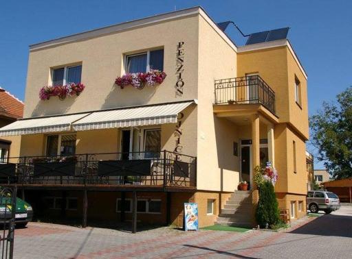Penzion Bojnice - Housity