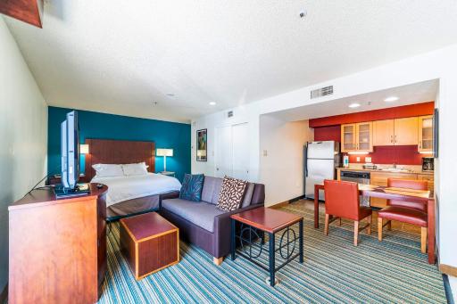 Metro PHX STUDIO QUEEN sleeps 4 HEATED POOL - Hizvo