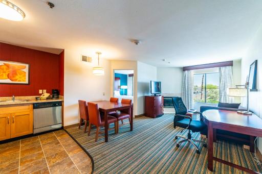 Metro PHX Upstairs 2bd sleeps 6 heated pool NO PETS ALLOWED - Housity