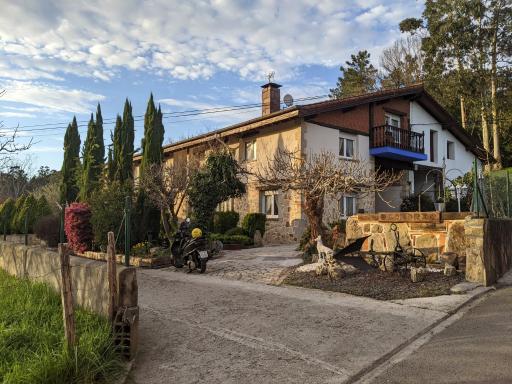 Casa Rural Bilbao Caserio Gondra Alquiler Habitaciones - Housity