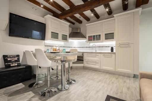 Rialto Boutique Apartment - Housity