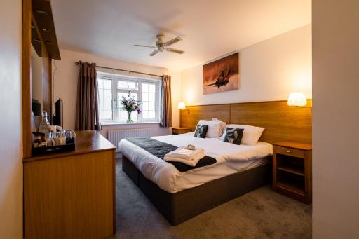 The Pheasant Hotel - Housity