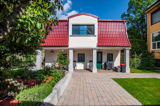 Entire house in the center of Ljubljana - FREE PARKING - Dragon Garden Pavilion Ljubljana - Housity