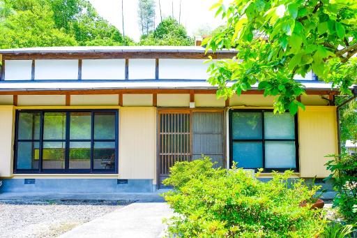 四万十川まで歩いて行ける 一棟まるっと貸し切りの宿 gu - Hizvo