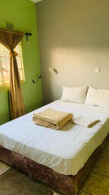 Sandie Guest House - Housity