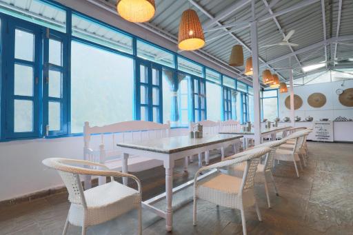 MANJARI RESORT - Housity