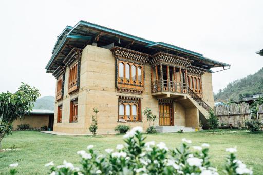 Spirit Village Lodge - Housity
