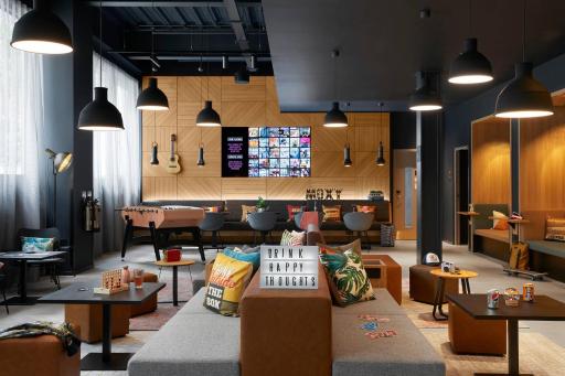 Moxy Milton Keynes - Housity