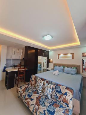 Italian Inspired Tropical-Themed Studio Condo - Housity