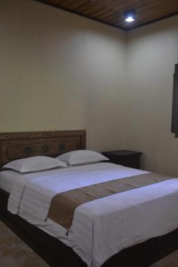 hotel batukaras kalaras - Housity