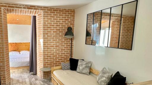 Lion's Room - 2 minute walk from Palais des Festivals and Beaches - Housity